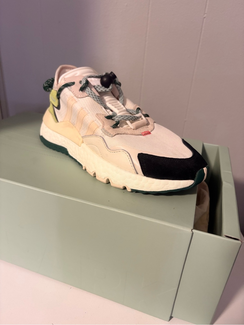 Adidas Nite Jogger Shoes White Black Green Lace Up Sneakers